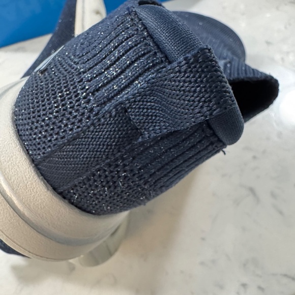 Sketchers Go Walk machine washable starlit navy slip ons, size 8.5 - Picture 7 of 16